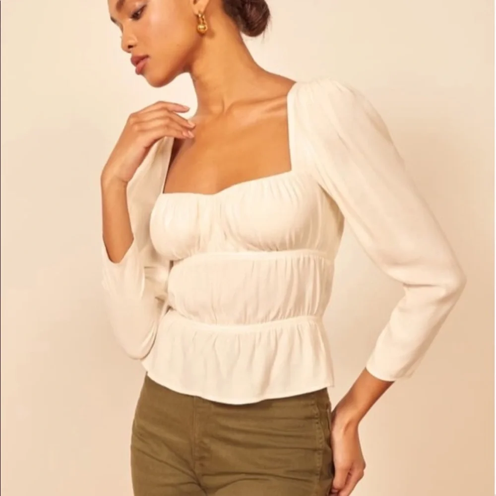 Reformation Plath Top in Ivory NWOT Medium